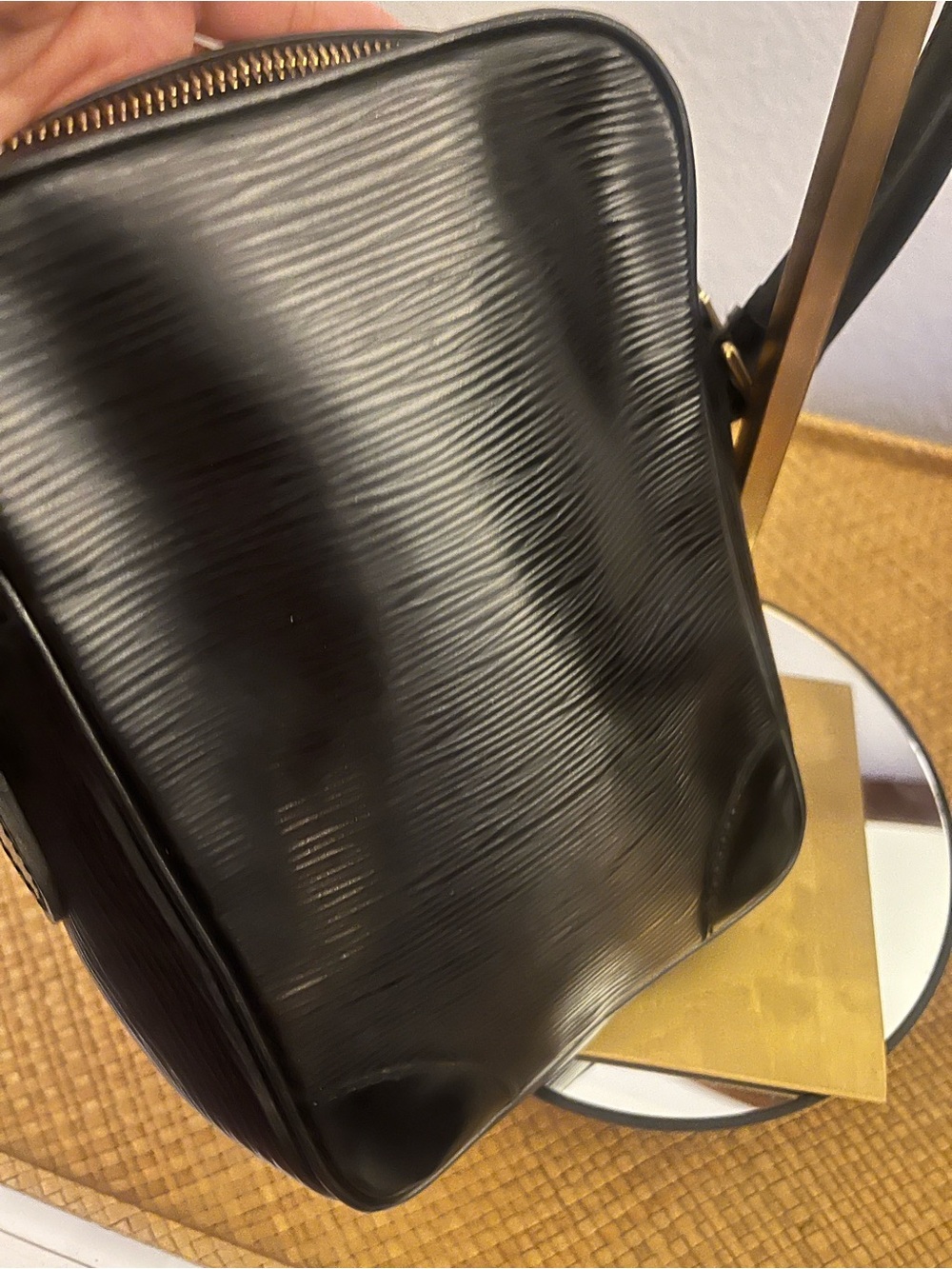 GUC Louis Vuitton Epi Danube Shoulder Bag Crossbody Bag Noir - Picture 6 of 17